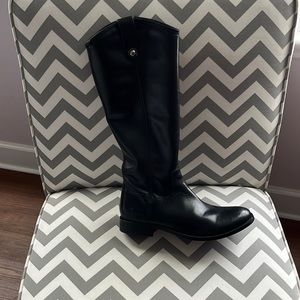 NWT Frye Black Melissa Button Inside Zip